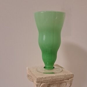 Elegant Green Art Glass Vase